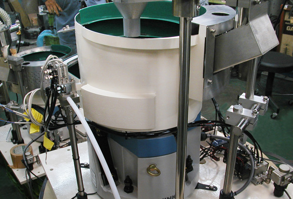 ストレートバネ整列機