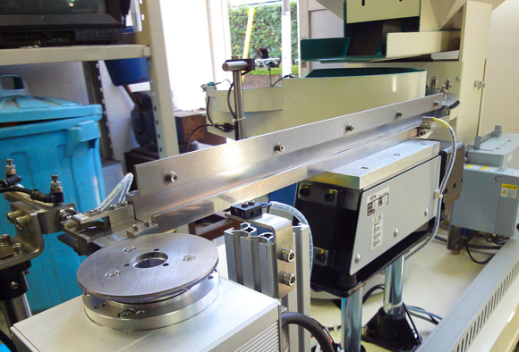 スプレーノズルヘッド整列機