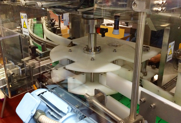 飲料充填重量・温度測定自動機