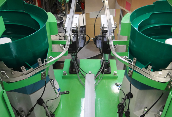 ボールペン用クリップ整列機