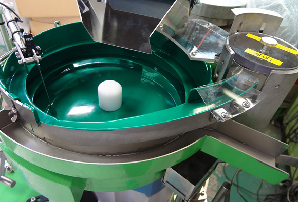 セパレータ付バネ整列機