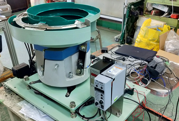 ウェーブワッシャー整列機