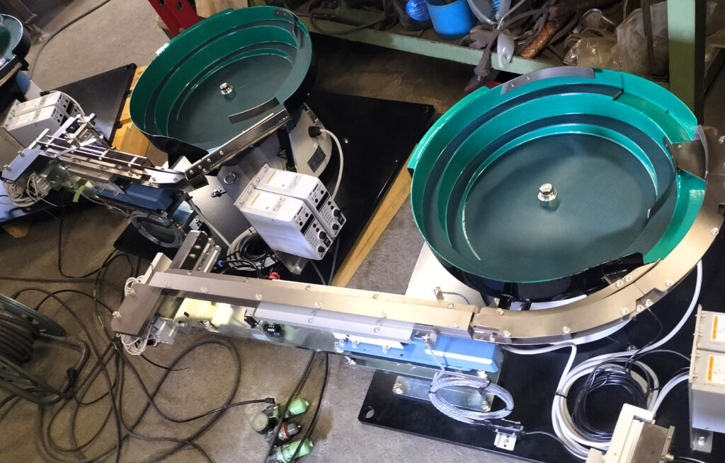 六角&丸型ウェルドナット整列機