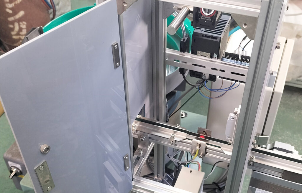 ローレット加工部品整列・検査機