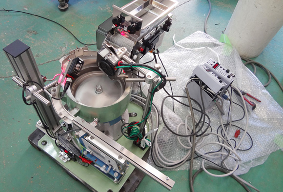 パッキン用自動整列機