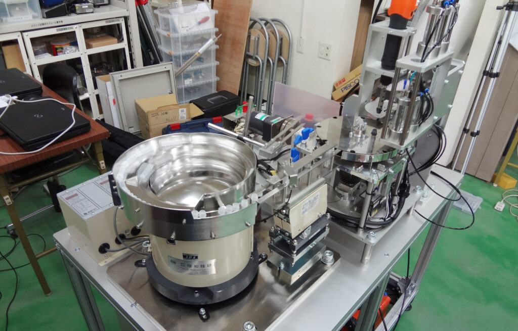 粉体定量分注用パーツフィーダー