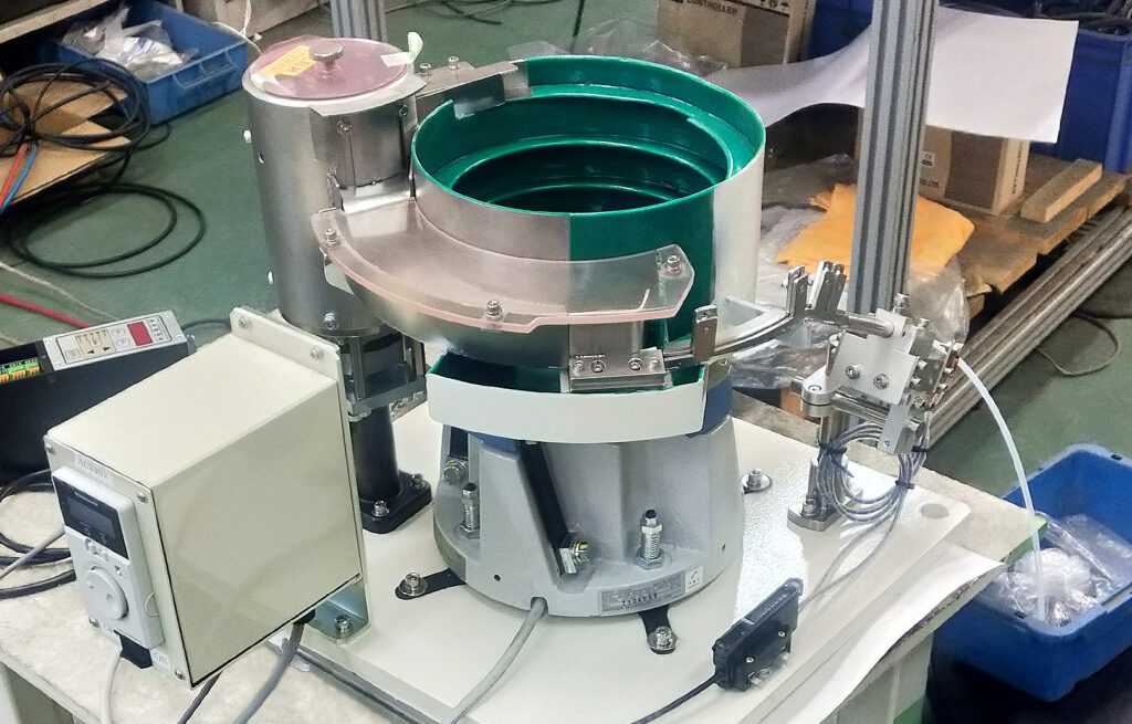 バネ用パーツフィーダー