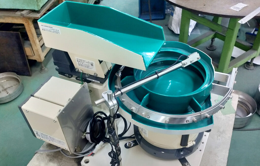 サーミスタ(半導体部品)整列機