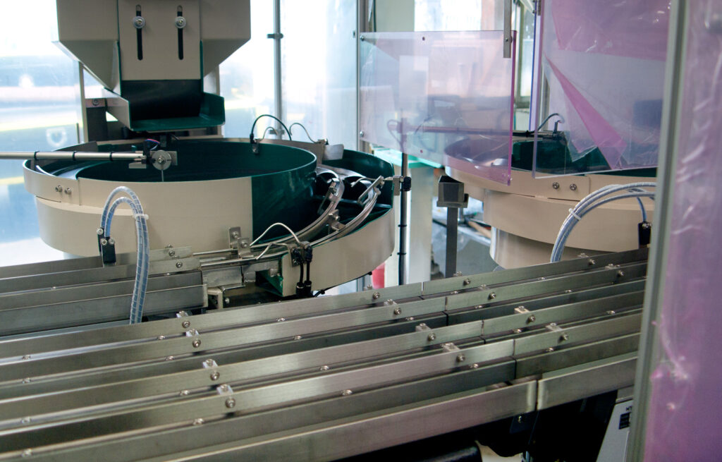 ヨーク(継鉄)用パーツフィーダー