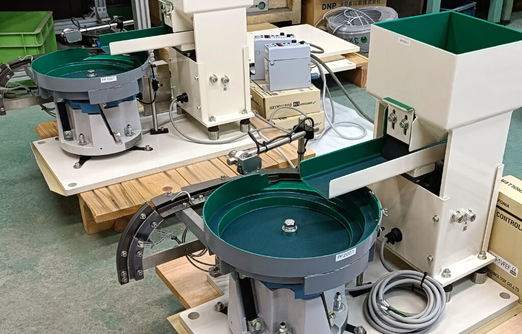 巻きブッシュ整列機