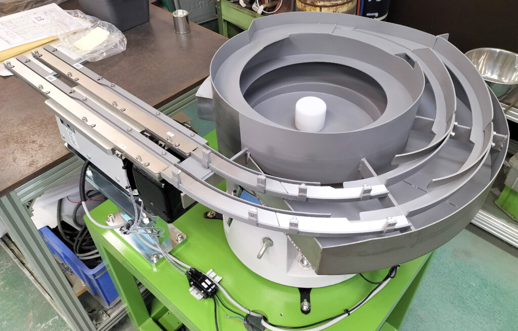 袋ナット用ガスケット整列機
